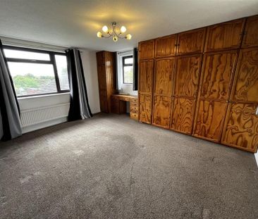 4 bedroom detached house to rent - Photo 4