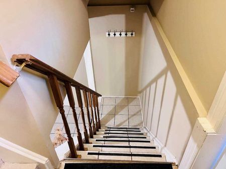 For Lease - 1038 Agram Drive, Oakville, Ontario - Photo 2