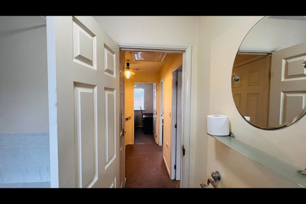 3 Bed Terraced House, Rodyard Way, CV1 - Photo 1