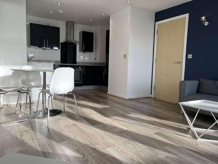 Kings Road, Swansea, SA1 - Photo 3