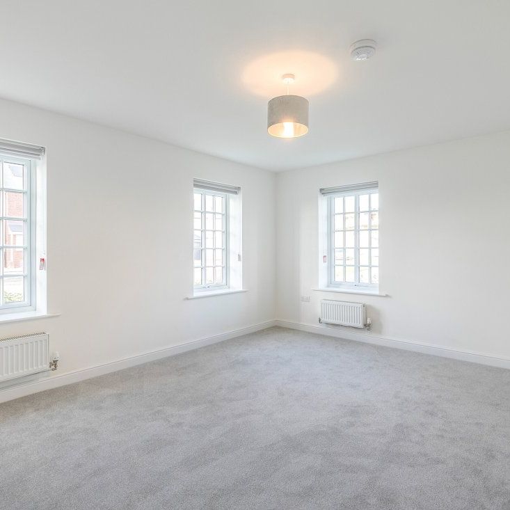 HUNTINGDON - Photo 1