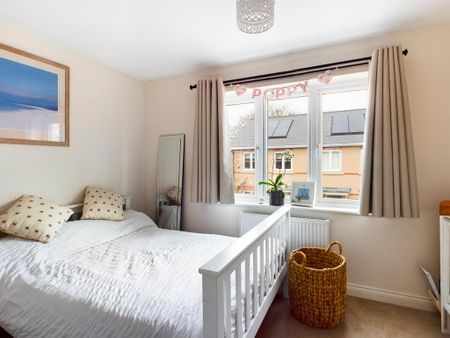 2 bedroom end of terrace house to rent - Photo 4