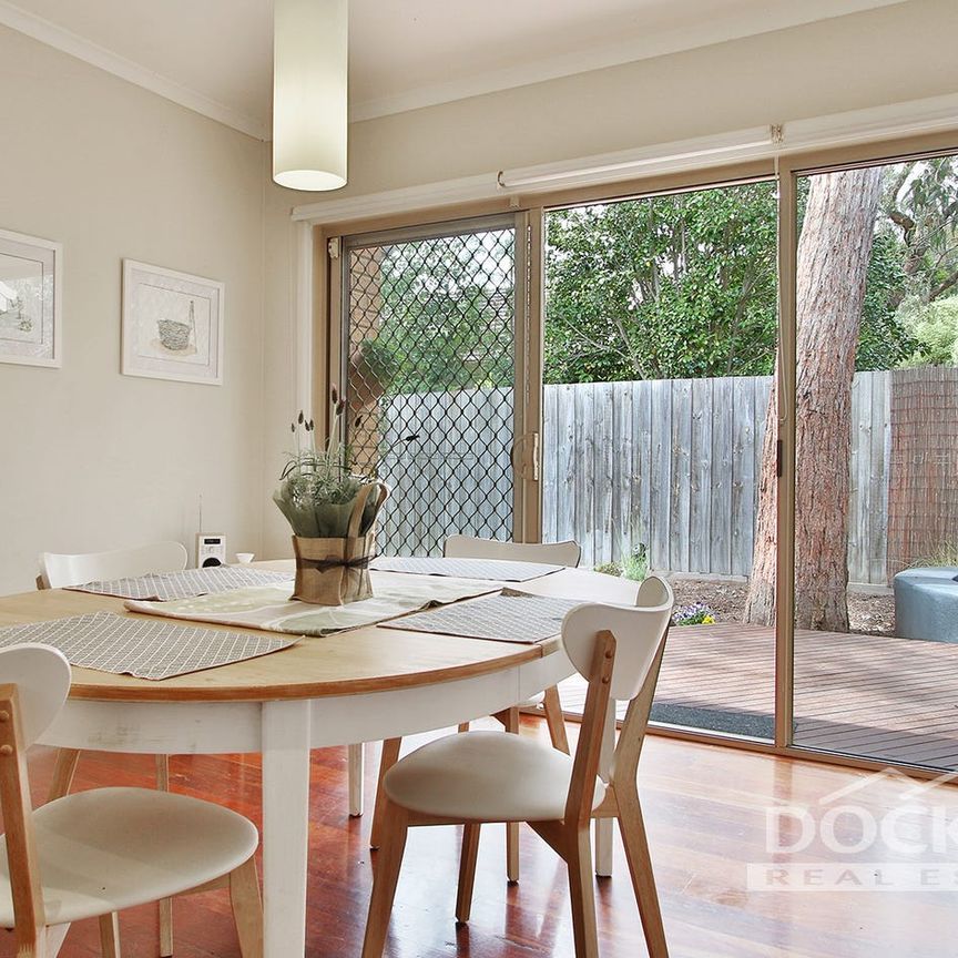 Walk To Schools - Photo 1