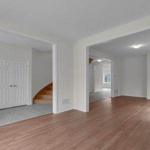 For Lease - 238 Warden Street, Clearview, Ontario - Photo 2