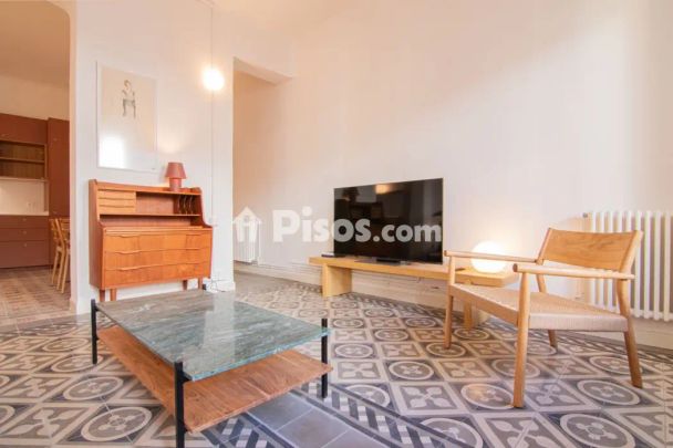 Piso en alquiler en Calle de León - Photo 1