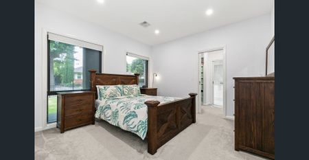 Four Bedroom Family home - Photo 3