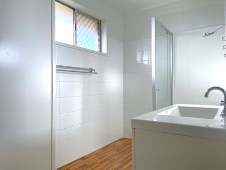 Neat and Tidy Brick Home in Convenient Darling Heights Location - Photo 5