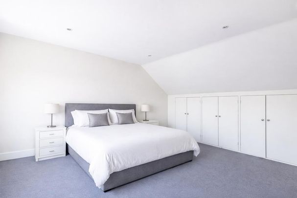 3 bedroom flat to rent - Photo 1