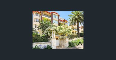 Spacious 3 Bedroom Apartment with City View - Photo 5