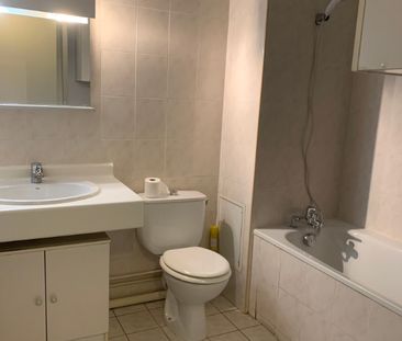 Location Appartement 1 pièce 33m² - Photo 2
