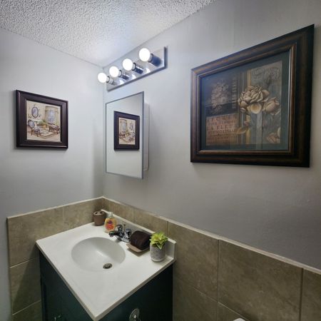 201 3811-54 Avenue, Red Deer, AB - Photo 5