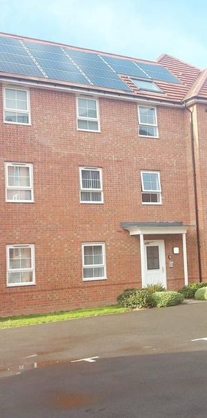 2 bedroom flat to rent - Photo 2