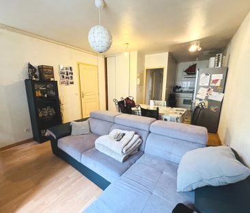Location Appartement 3 pièces 51m² ROMANS SUR ISERE 26100 - Photo 2