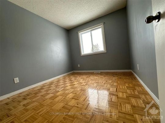 For Lease - 68 BURLINGTON Crescent, Hunt Club - South Keys and Area, Ontario - Photo 1