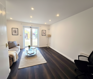 2 bedroom end of terrace house to rent - Photo 1