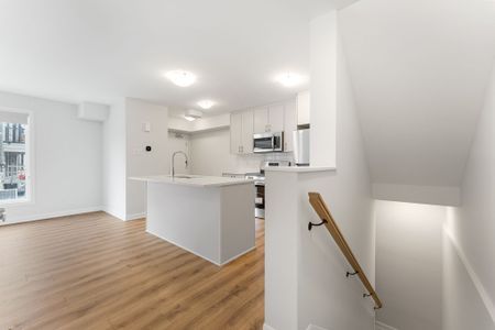 For Lease - 1023 Creekway Private, Kanata, Ontario - Photo 4