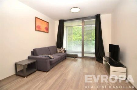 Pronájem bytu 1+kk /+lodžie, sklep, Praha 5, Smíchov - Photo 2