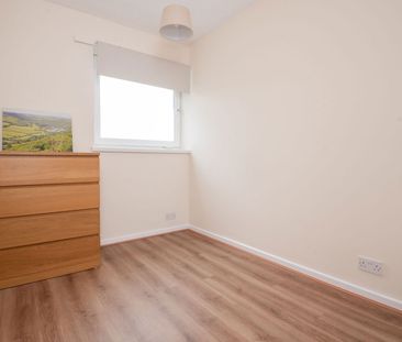 Ludovick Walk, London, SW15 - Photo 1