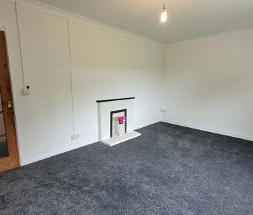 4 bedroom semi-detached house to rent - Photo 1