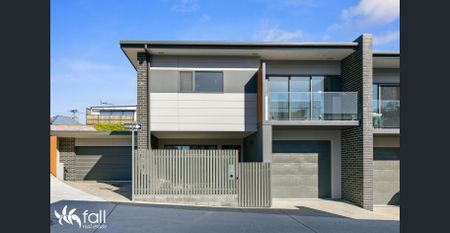 Contemporary Townhouse In The Heart Of South Hobart - Photo 4