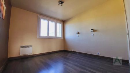 Location Appartement 3 pièces 72m² CHAMBERY 73000 - Photo 4