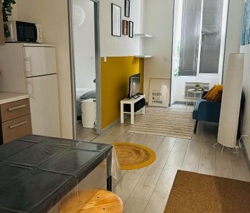 Location Appartement 2 pièces 29m² - Photo 2