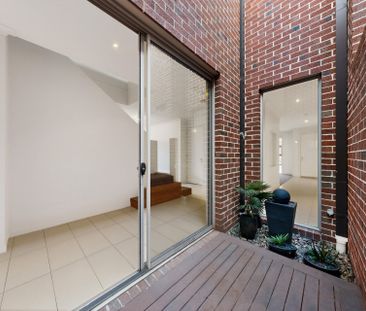 Contemporary Comfort in a Peaceful Surrey Hills Pocket - Photo 6