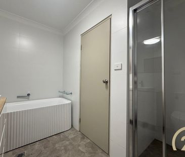 Newly Renovated 2 Bedroom Unit, Located in Fairfield! - Photo 5