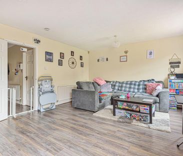 3 bedroom terraced house to rent - Photo 2