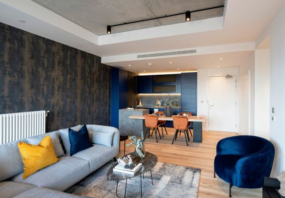 2 Bed Flat, Good Luck Hope, E14 - Photo 1