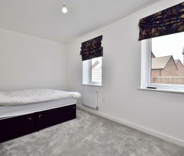 3 bedroom semi-detached house to rent - Photo 3