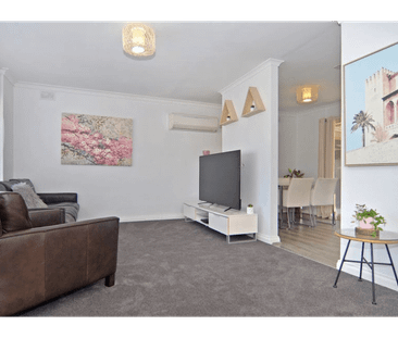 $600 - 3 Bed / 1 Bath in Modbury with great amenities & solar gas h... - Photo 1