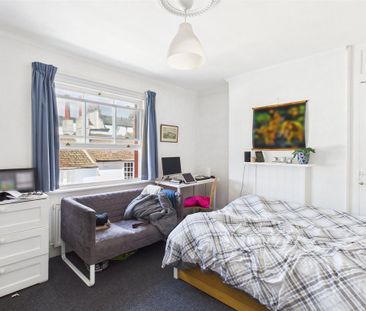 5 bedroom terraced house to rent - Photo 3