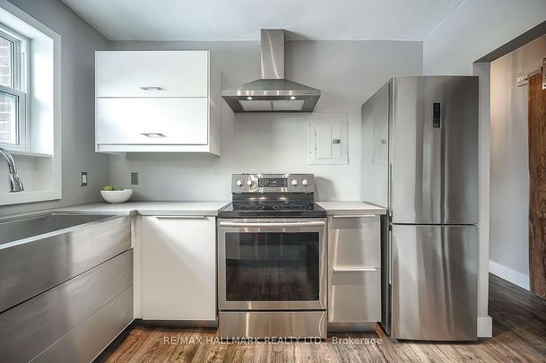 For Lease - 6 Thirty First Street Unit# UPPER, Toronto, Ontario - Photo 1