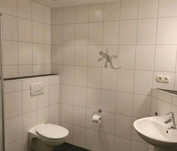 Zu Vermieten: 2-Zimmer Souterrainwohnung in Bickenbach - Photo 3