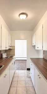 1 CH - 1 SDB - Westmount - $1,350 /mo - Photo 4