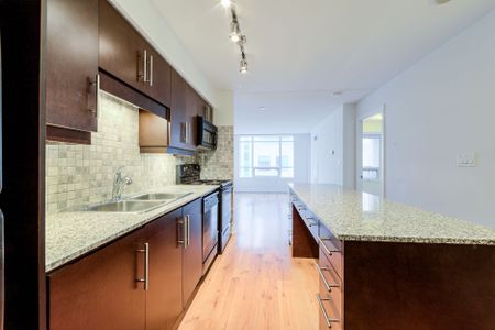 For Lease - 20 Blue Jays Way Unit# 1709, Toronto, Ontario - Photo 3