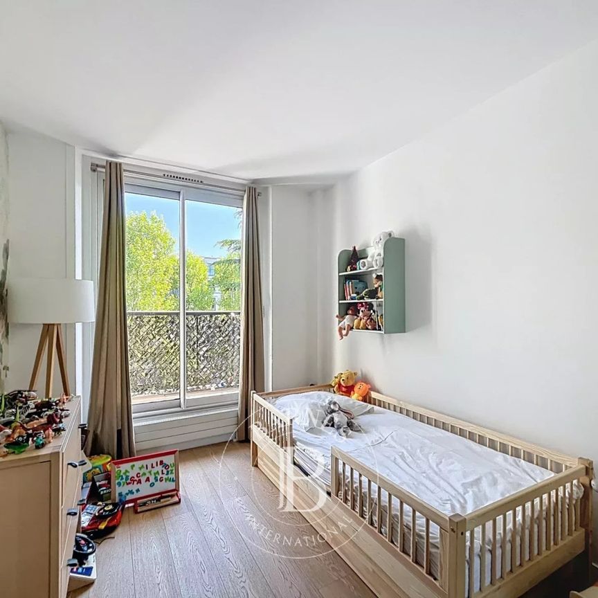 Appartement • Neuilly-sur-Seine - Photo 1