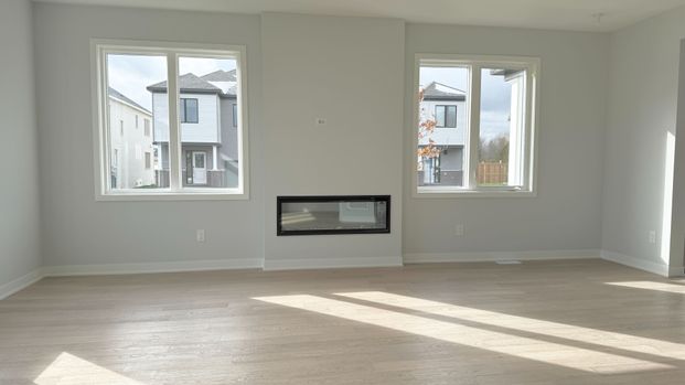 For Lease - 122 Tonic Crescent, Kanata, Ontario - Photo 1