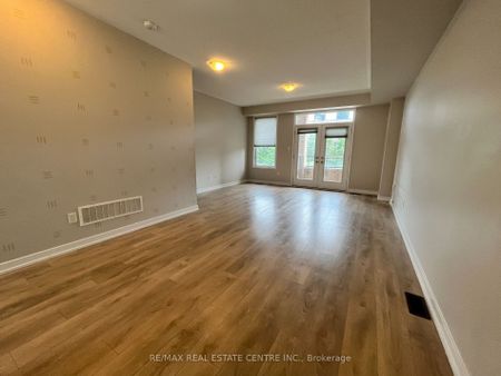 For Lease - 171 Sabina Drive, Oakville, Ontario - Photo 2