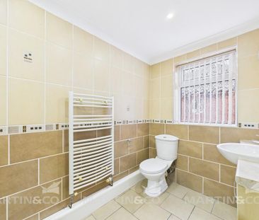 2 bedroom ground floor flat to rent - Photo 6