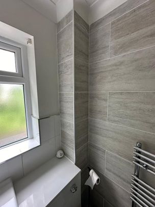 4 Bed Semi-Detached House, Thornton Mews, RG30 - Photo 1