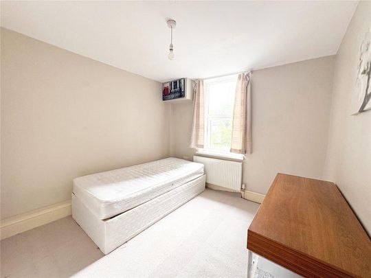 House share to rent - Photo 1