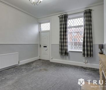 2 bedroom terraced house to rent - Photo 2