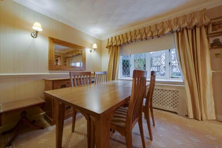 4 bedroom detached house to rent - Photo 3