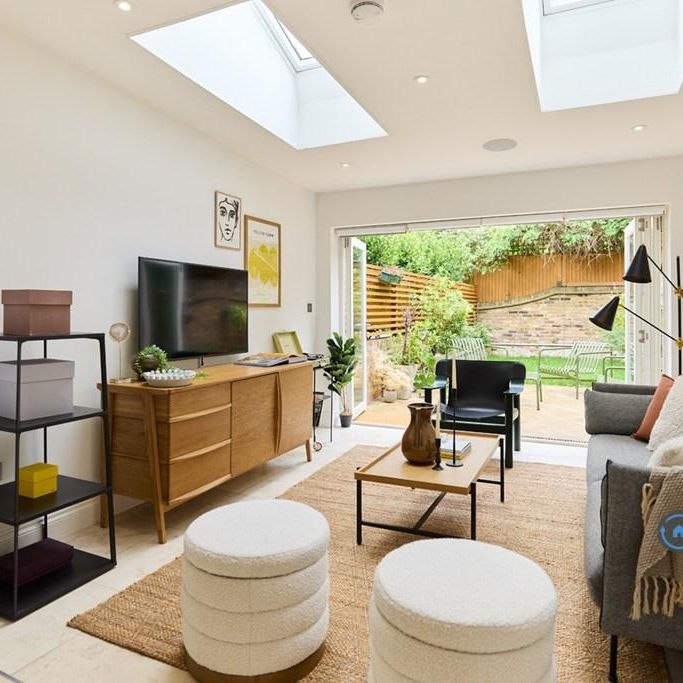 5 bedroom maisonette to rent - Photo 1