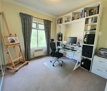 2/8 Chaleyer Street, Reservoir - Photo 2