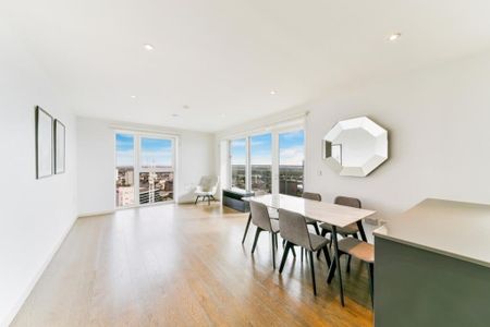 3 Bed Flat, Glasshouse Gardens, E20 - Photo 3