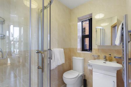 1 bedroom ground floor flat to rent - Photo 4