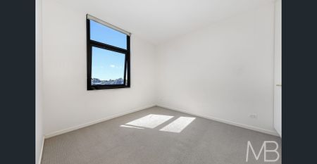 BRIGHT EXECUTIVE APARTMENT IN PRIME RIVERSIDE LOCATION - Photo 4